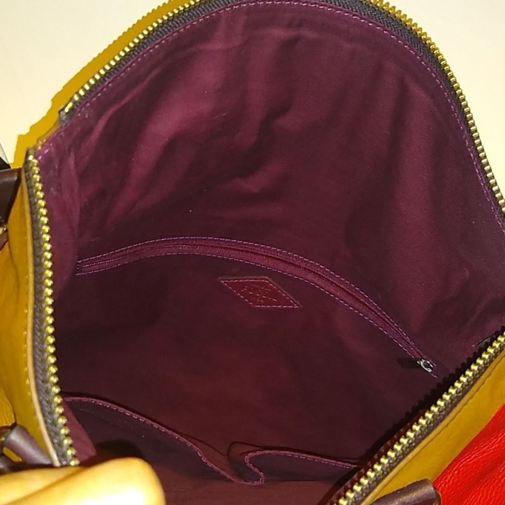 Fossil Crossbody Bag - Picture 6 of 8
